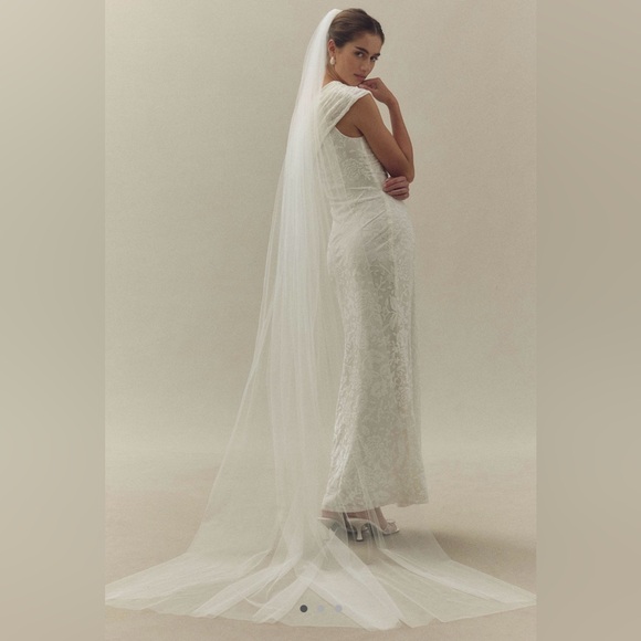 BHLDN Accessories - Magdelena Cathedral Wedding Veil - Single Layer Cathedral Length Veil - NWOT